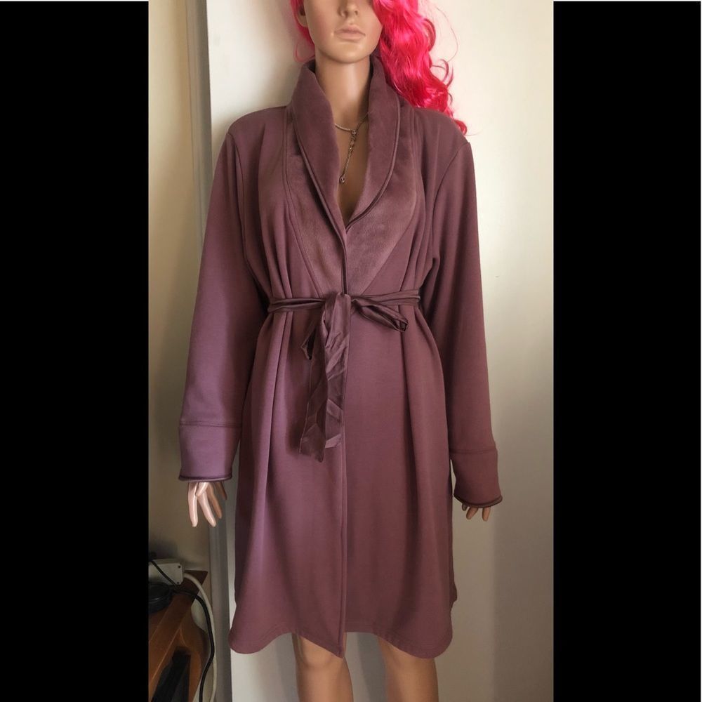 Tahari Robe for women’s size Large